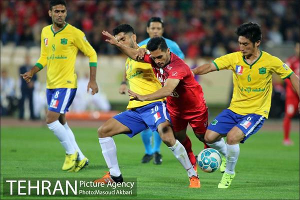 دیدار پرسپولیس و صنعت نفت آبادان در لیگ برتر فوتبال 16
