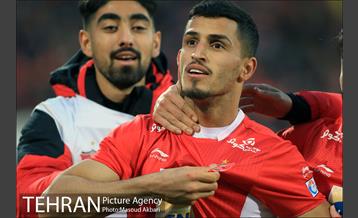 دیدار تیم‌های فوتبال پرسپولیس - پارس جنوبی 19