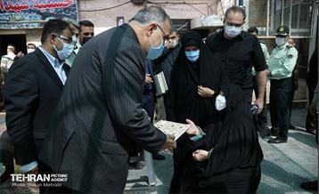 نواخته شدن زنگ دانش آموز شهید در قطعه شهدای گمنام 31