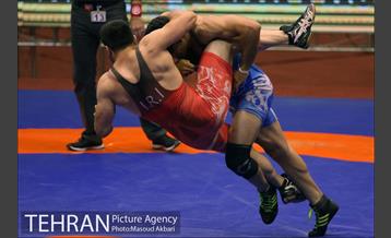 روز نخست رقابت‌های انتخابی تیم ملی کشتی