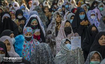 اقامه نماز عید سعید فطر در امامزاده صالح (ع) 10