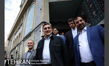 حضور شهردار تهران در حسینیه مکتب الصادق برای انتخابات شورایاری ها 10