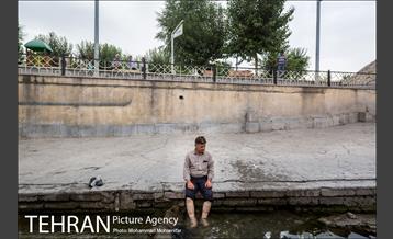 آبتنی تابستانی در چشمه علی 22