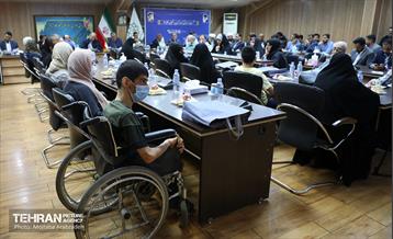 دیدار شهردار تهران با نخبگان منطقه 13