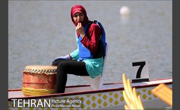 چهارمین دوره مسابقات قایقرانی سکان 15