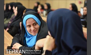 تجلیل از بانوان مرکز ارتباطات و امور بین الملل شهرداری تهران 12