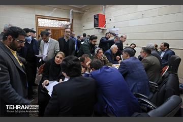 قرار خدمت؛ دیدار مردمی شهردار تهران در مسجد جامع باغ فیض 24