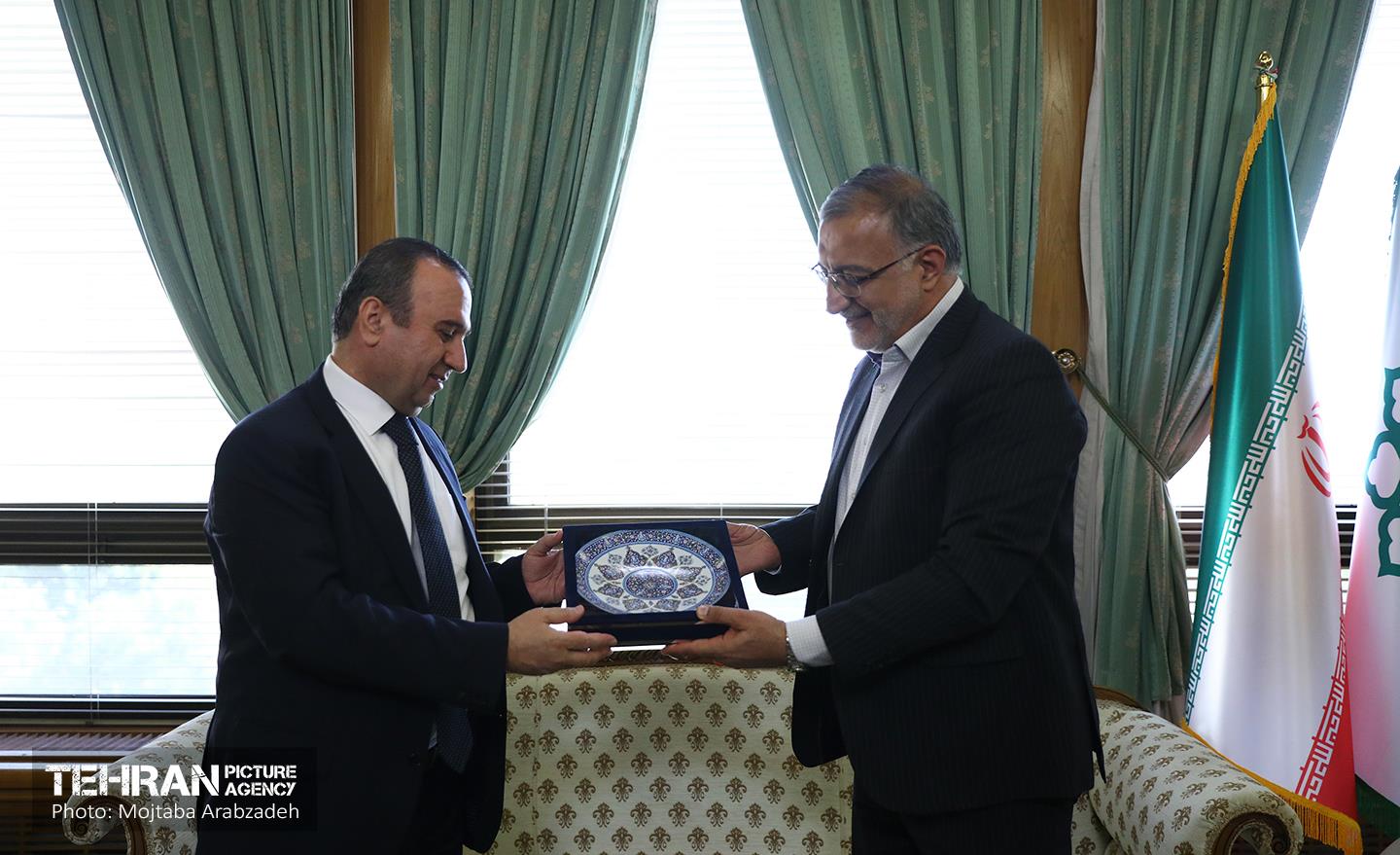 دیدار وزیر امور محلی و محیط‌زیست سوریه با شهردار تهران