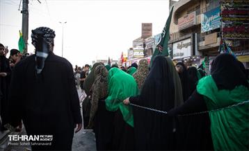 کاروان نمادین اسرای کربلا در مسیر طویریج  11