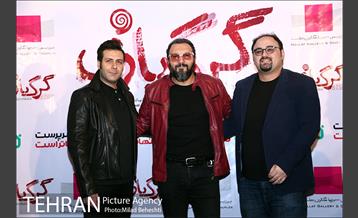 اکران خیریه فیلم گرگ بازی به نفع زلزله زدگان کرمانشاه 8