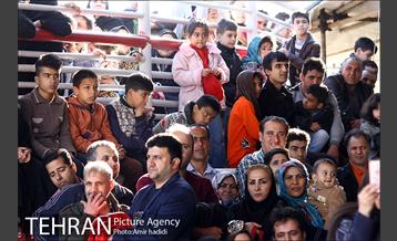 اجرای زنده برنامه محله گل و بلبل در میدان هرندی 6