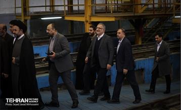 آیین بهره برداری از ۲ رام قطار ساخت داخل 37