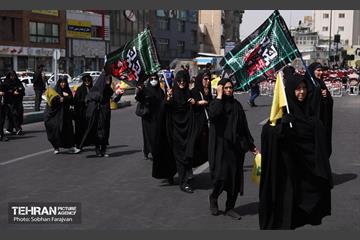 اجتماع صادقیون در فلکه دوم صادقیه 49
