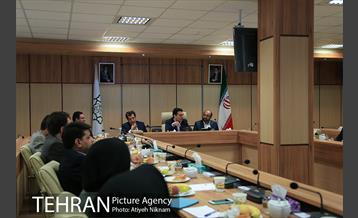 دومین جلسه شورای سیاست گذاری خشت طلایی 33