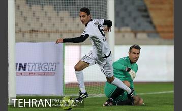 دیدار تیم‌های فوتبال منتخب ۹۸ و منتخب سرخابی  23