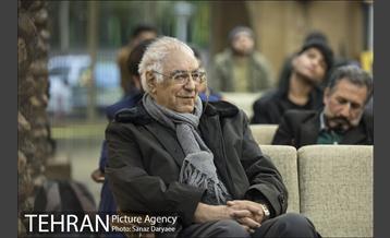 سی وسومین مراسم شب شاعر‎ 4