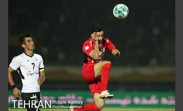 دیدار تیم های فوتبال صبا قم و پرسپولیس تهران