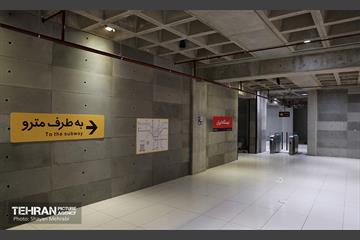 چراغ خانه شهر روشن است 41
