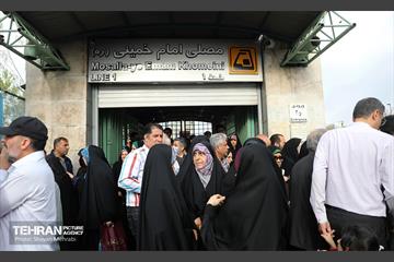 خدمات‌رسانی شهرداری تهران در نماز عید فطر مصلی تهران 31