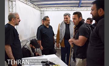 بازدید پیروز حناچی از موکب‌های مسیر نجف تا کربلا 30