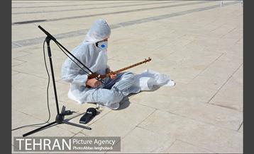 اجرای پرفورمنس "هفت شهر عشق" در میدان آزادی 6