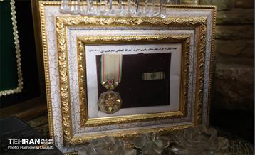 حضور شهردار تهران در منزل شهید فخری زاده در سالگرد شهادت  19