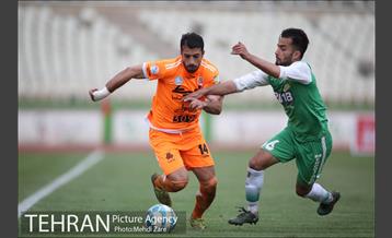 دیدار تیم های فوتبال سایپا و ماشین سازی تبریز