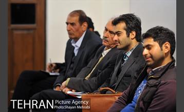 نشست ادبی شب های شعر با حضور محمد علی بهمنی در نگارستان شهر 7