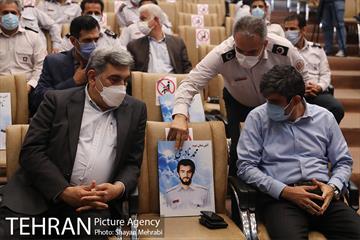 آیین تقدیر از آتش نشانان حریق پالایشگاه تهران 4