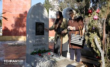 آیین غبارروبی و عطر افشانی مزار ۱۱۴ شهید مسیحی در منطقه ۱۵ 10