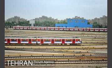 سرویس رسانی مجدد مترو خط 5 در روزهای جمعه 39