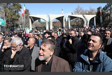 اجتماع مردم تهران در پی شهادت رهبر انقلاب - 2 13