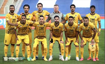 دیدار تیم‌های فوتبال استقلال و سپاهان 6