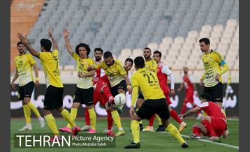 دیدار تیم های فوتبال پرسپولیس و سپاهان 6