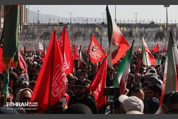 اقامه نماز بر پیکر آقای شهید ایران - 1 35