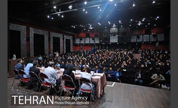 نشست نقد و بررسی فیلم ابدو یک روز 15