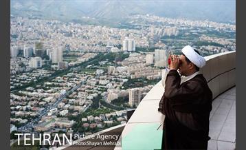 استهلال ماه مبارک رمضان از فراز برج میلاد 30