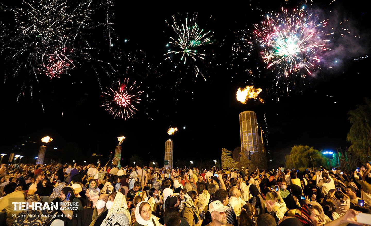 شب‌ فیروزه‌ای در روز غدیر خم 19