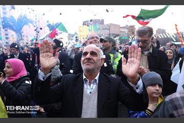 جشن نیمه‌شعبان در میدان ولی‌عصر (عج) 21