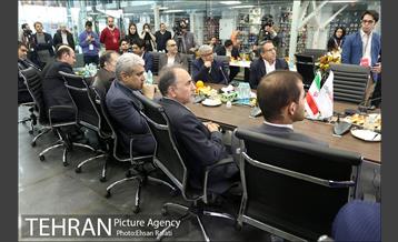 بازدید دکتر نجفی از مجموعه دیجی کالا‎ 6