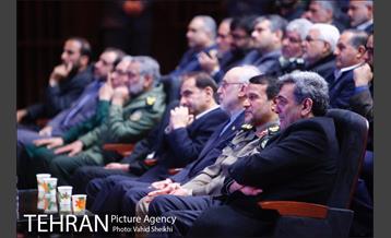 افتتاح نمایشگاه دستاوردهای انقلاب 14