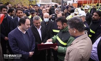 مانور برف روبی در منطقه ۳ تهران 13