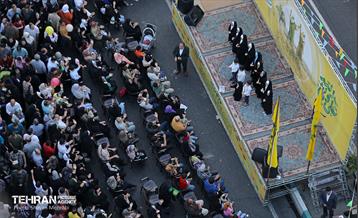 مهمانی ۱۰ کیلومتری عید غدیر در تهران 33