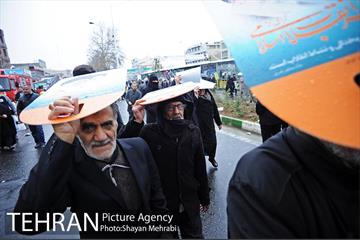 راهپیمایی یوم الله 22 بهمن 1