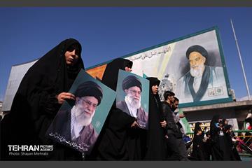 اجتماع مردم تهران در پی شهادت رهبر انقلاب - 1 6