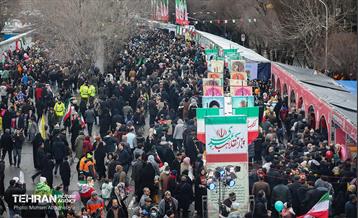 جشن نیمه‌شعبان در میدان ولی‌عصر (عج) - 3 34