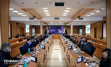 نشست شهردار تهران با مدیران عامل سازمان‌ های شهرداری 15