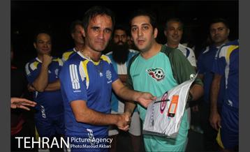 دیدار دوستانه تیم هنرمندان و تیم پردیس پایان کارتن خوابی 5