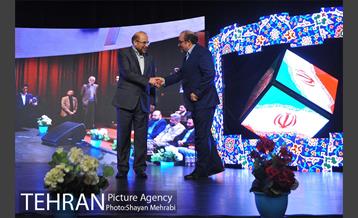مراسم روز جمهوری اسلامی با حضور شهردار تهران در باغ موزه دفاع مقدس 22