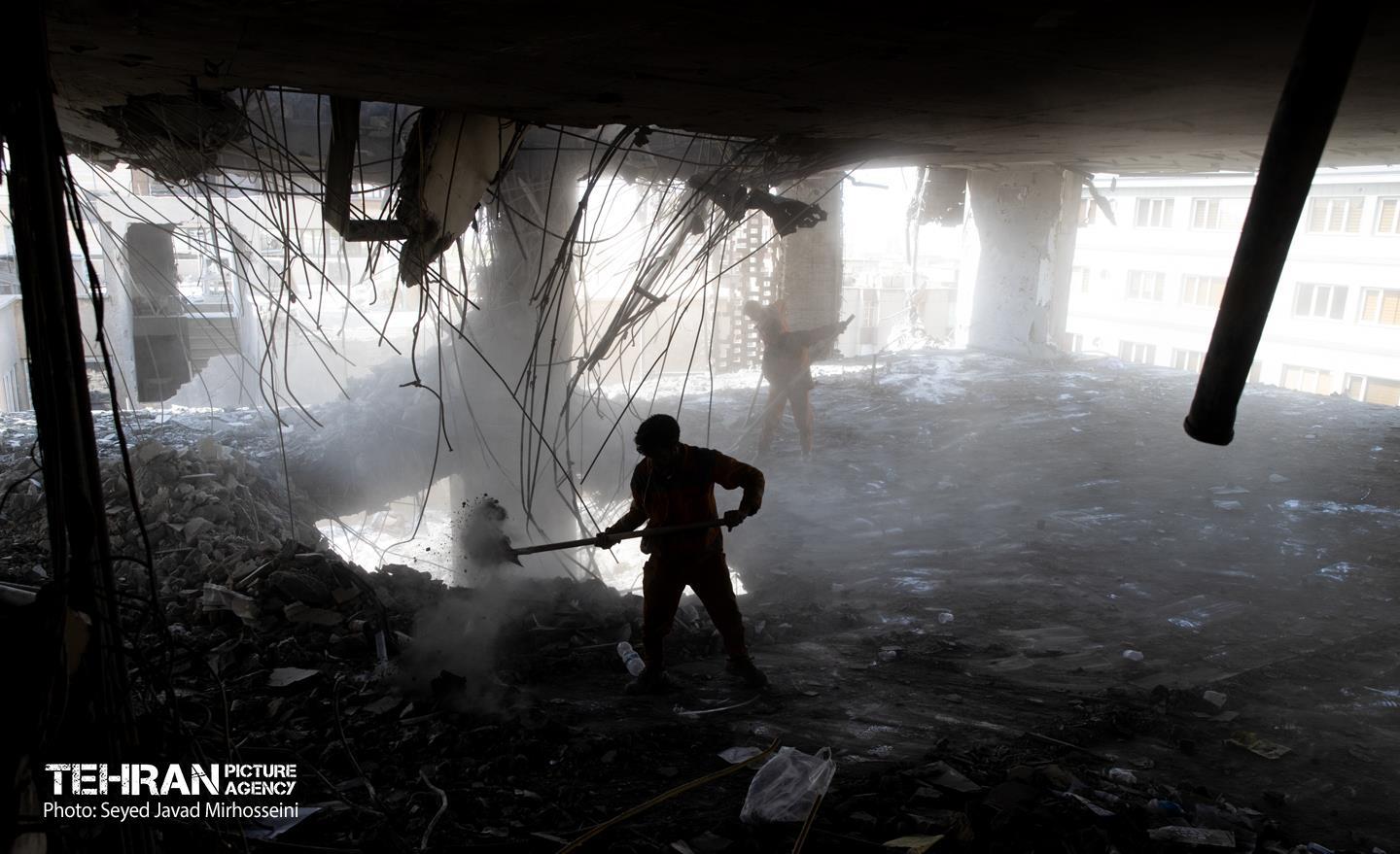 تور عکاسی آثار جنگ تحمیلی ۱۲ روزه شهر تهران 2